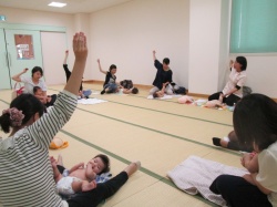 今度は足の指です。 くるくるぽーん♪