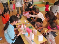 電気屋さん。 パソコンはいかかですか？お安いですよ。