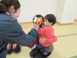 あんぱんまんにタッチ！