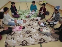 はじめまして。 今日はママたちと 楽しくお話ししましょう。