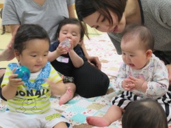 お友達ができました。 “一緒にあそぼ”