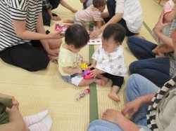 “一緒にあそぼ”