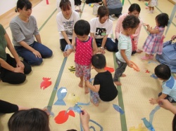 魚つりゲーム。 狙いを定めて、それ！