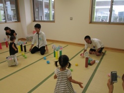 わぁ！ 2本も倒れた、すごい!!