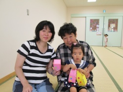 かわいいマラカスできました。