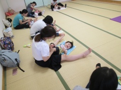 あんよを１、２、１、２。