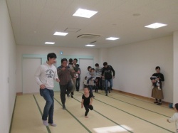 ケンケンケン。 ぼくも上手にできるよ。