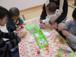 ぐるぐるお絵かき。 元気良く過ごせますように･･･。