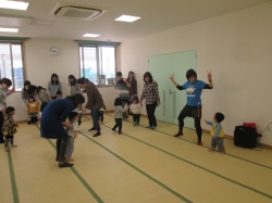 次は、横歩き。