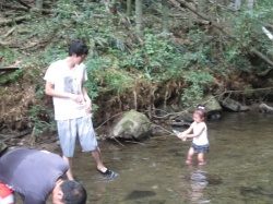 私の狙いはパパ！ それっ!!