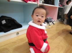 かわいいサンタさんも 遊びに来てくれていました。