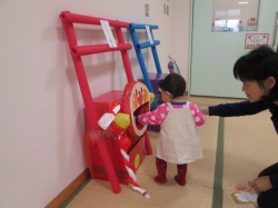 お賽銭を入れて