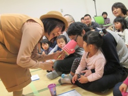 “ぶーぶーぶー。 ぼく、だ～れだ？”