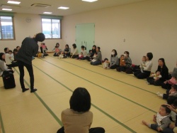 6～9ヶ月のたくさんのお友達が 集まりました。