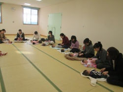 4～5ヶ月の小さなお友だちが 集まりました。