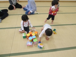 “一緒にあそぼ”