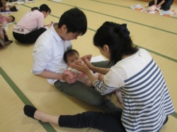 マッサージ、始めるよ～。