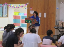 ♪お山に　雨が降りました
