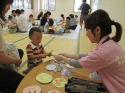 おめん作り 「ぼく、めろんぱんなちゃんにする！」
