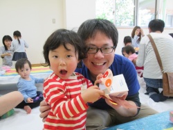 アンパンマンと一緒にお口をあーん！