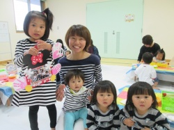 手形いっぱいのボードになったよ！