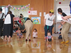 はいはいレース♪ ゴールはこっちだよ～☆