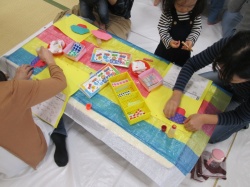 クレヨンで何をかこうかな～