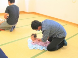 うつぶせの姿勢でも やってみよう！