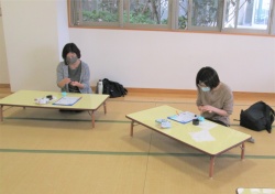 アロマの香りに癒されながら作っています☆彡