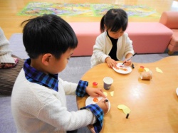 お兄ちゃんと妹で仲良く製作☆ どんなお顔にしようかな？！