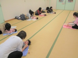 ベビーマッサージ☆ おうちでもやってみたいな～！ 