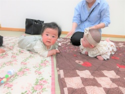 ねぇねぇ♫一緒にあそぼ♫